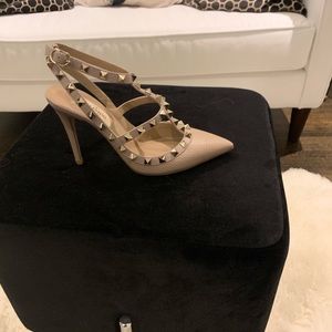 Meet your Posher, Elena